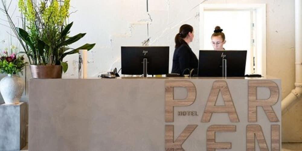 Thon Partner Hotel Parken Крістіансанн Екстер'єр фото