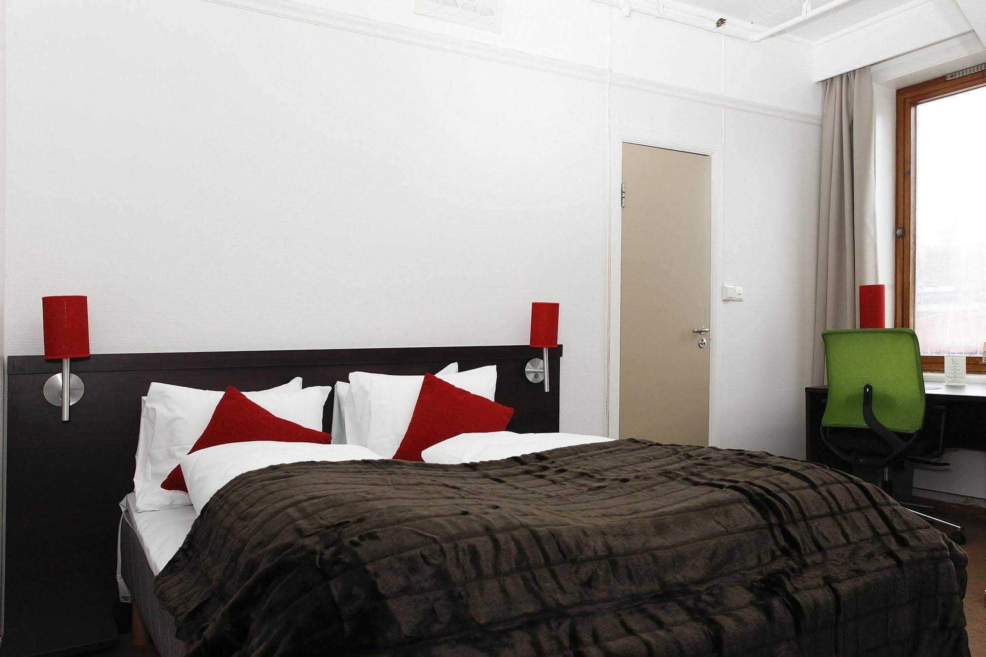 Thon Partner Hotel Parken Крістіансанн Екстер'єр фото