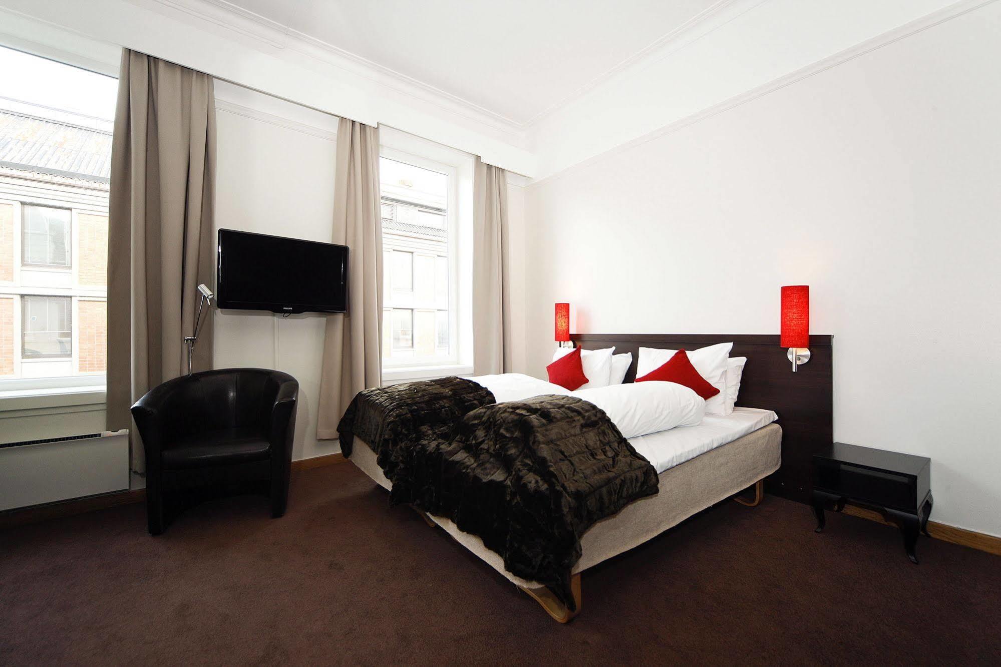 Thon Partner Hotel Parken Крістіансанн Екстер'єр фото