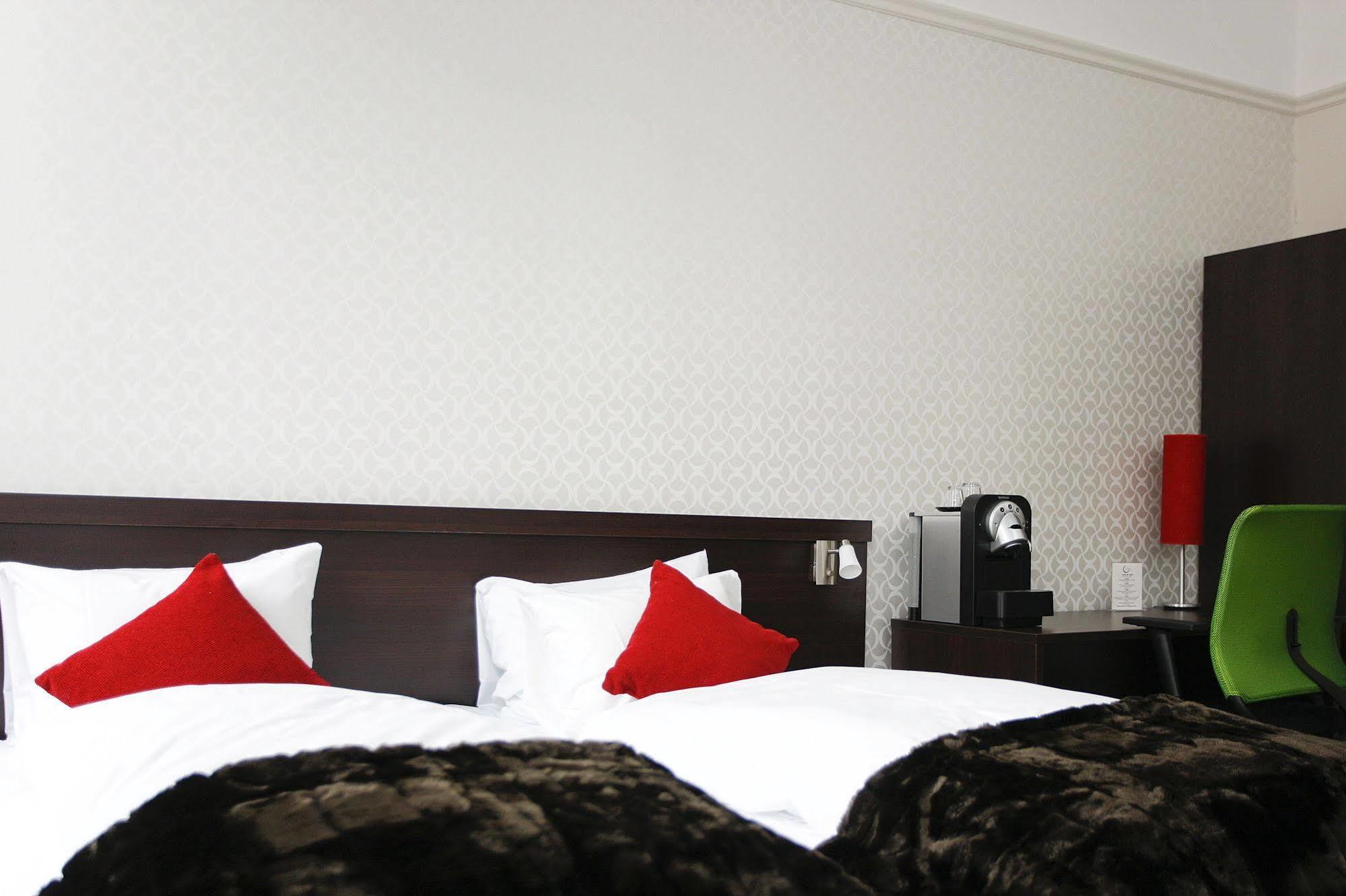Thon Partner Hotel Parken Крістіансанн Екстер'єр фото